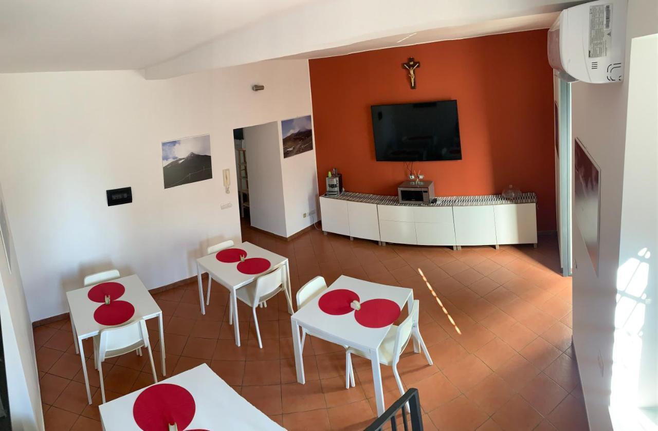 Rooms Teatro Greco Катания Экстерьер фото